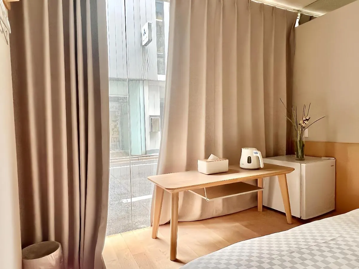 Tokyo Ueno Designer Room: Park & Station Proximity