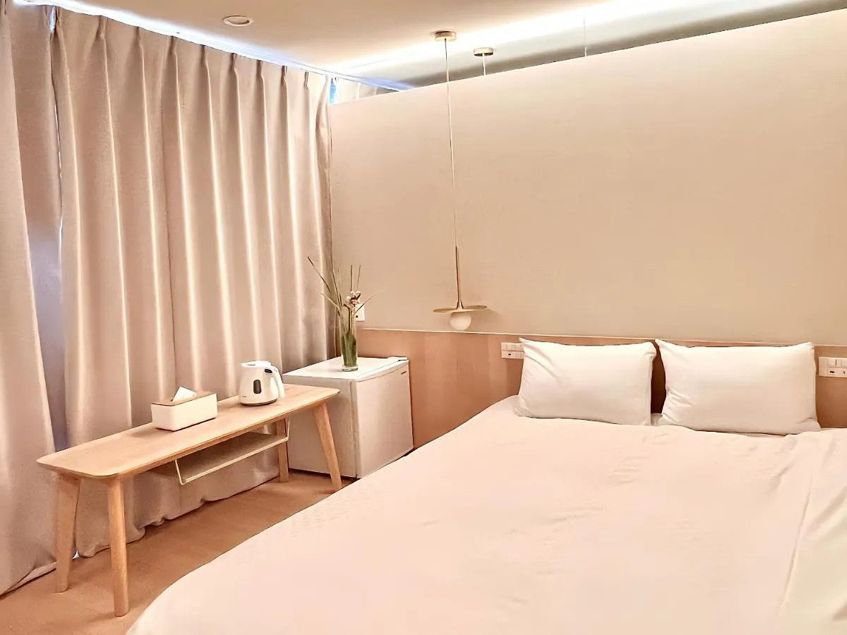 Tokyo Ueno Designer Room: Park & Station Proximity Japan